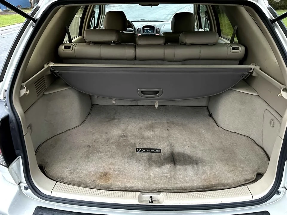 2003 Lexus RX 1st Gen - Image 11 of 13