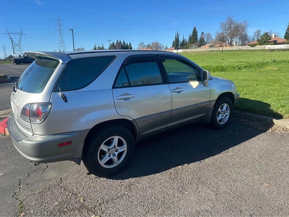 2003 Lexus RX 1st Gen - Image 3 of 14