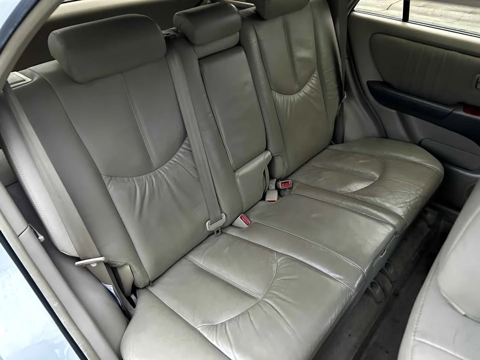 2003 Lexus RX 1st Gen - Image 12 of 13