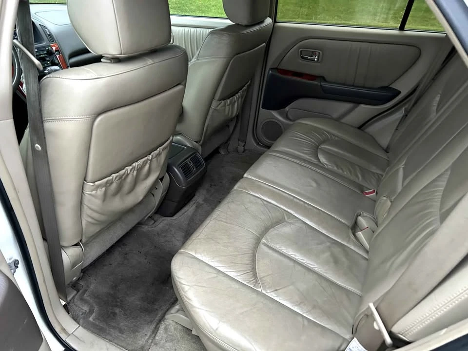 2003 Lexus RX 1st Gen - Image 8 of 13