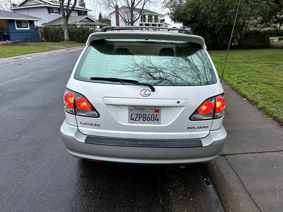 2003 Lexus RX 1st Gen - Image 4 of 13