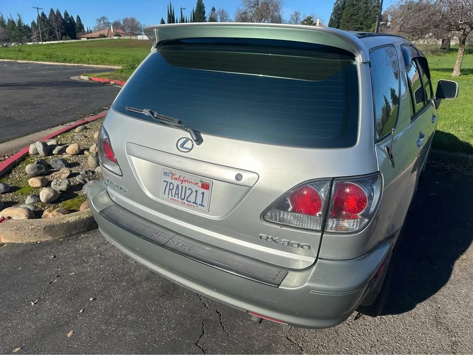 2003 Lexus RX 1st Gen - Image 4 of 14