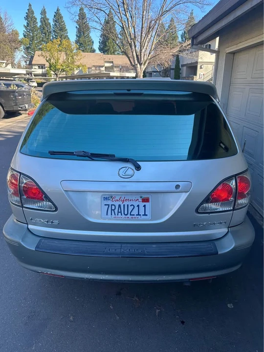 2003 Lexus RX 1st Gen - Image 5 of 14