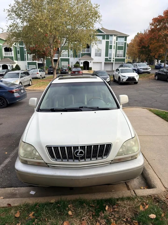 2003 Lexus RX 1st Gen - Image 2 of 7