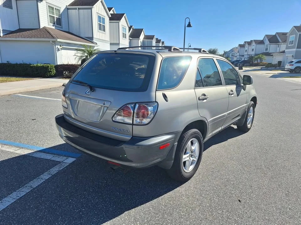 2003 Lexus RX 1st Gen - Image 3 of 7