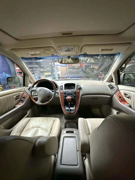 2003 Lexus RX 1st Gen - Image 5 of 12