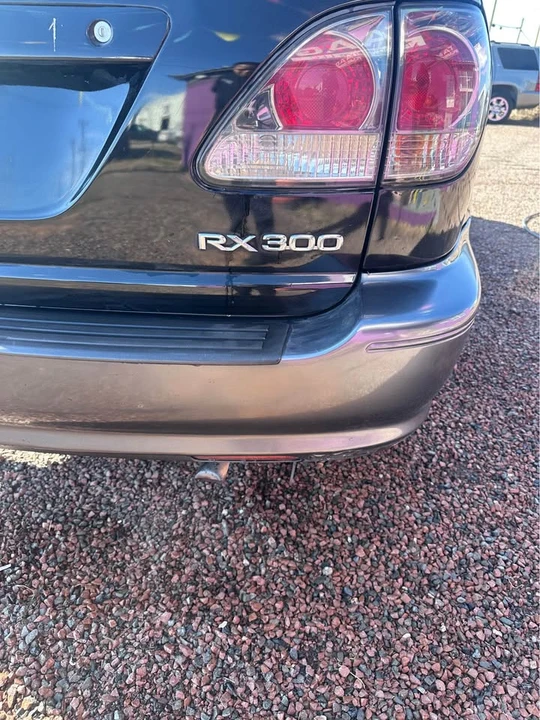 2003 Lexus RX 1st Gen - Image 4 of 12