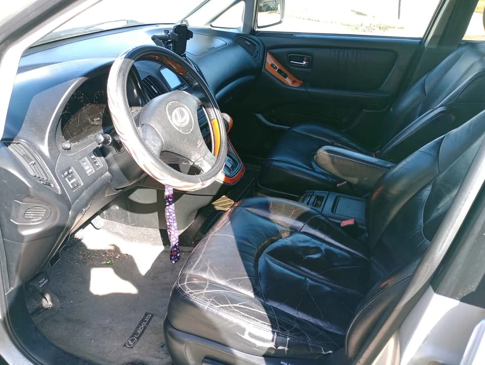 2003 Lexus RX 1st Gen - Image 8 of 8