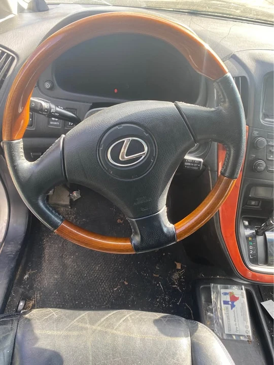 2003 Lexus RX 1st Gen - Image 4 of 10