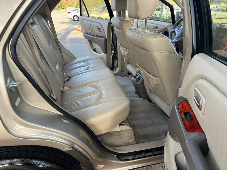2003 Lexus RX 1st Gen - Image 16 of 17