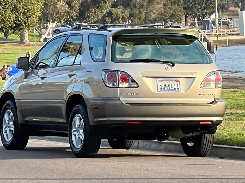 2003 Lexus RX 1st Gen - Image 3 of 17