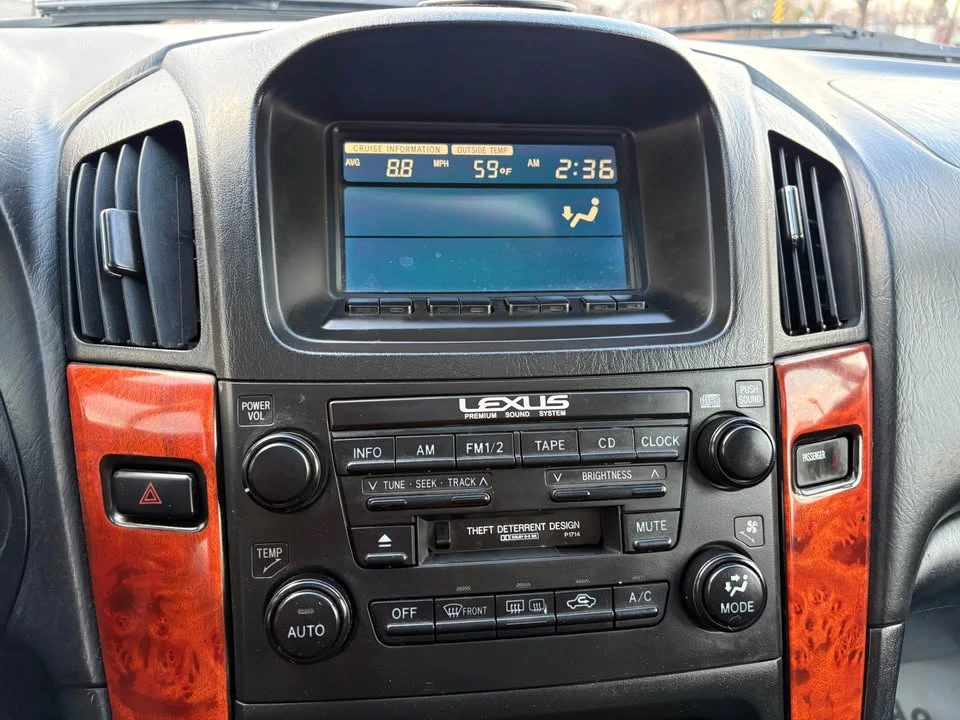 2003 Lexus RX 1st Gen - Image 17 of 18