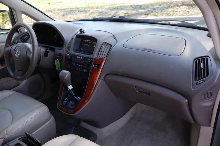 2003 Lexus RX 1st Gen - Image 4 of 4
