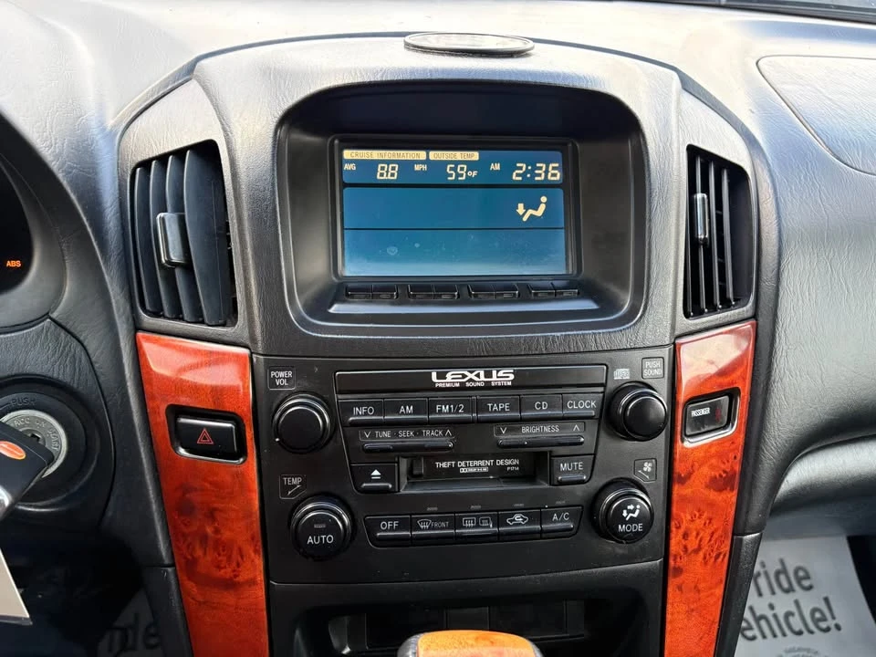 2003 Lexus RX 1st Gen - Image 15 of 18