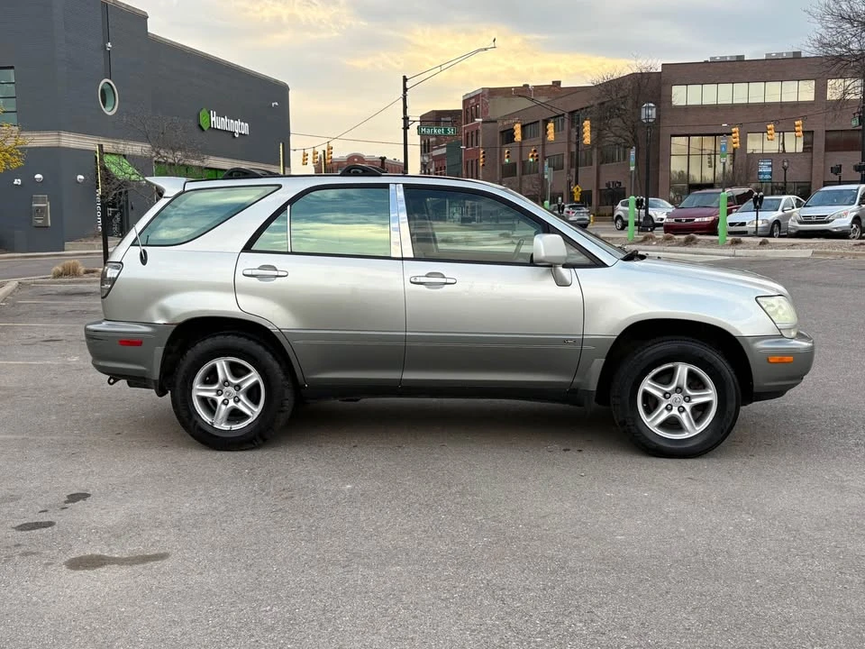 2003 Lexus RX 1st Gen - Image 6 of 18