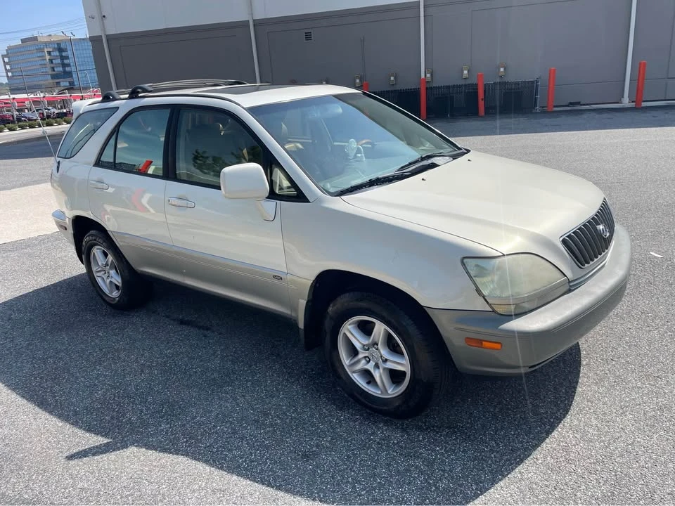 2003 Lexus RX 1st Gen - Image 3 of 7