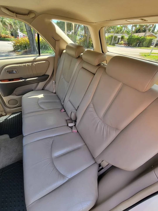 2003 Lexus RX 1st Gen - Image 13 of 15