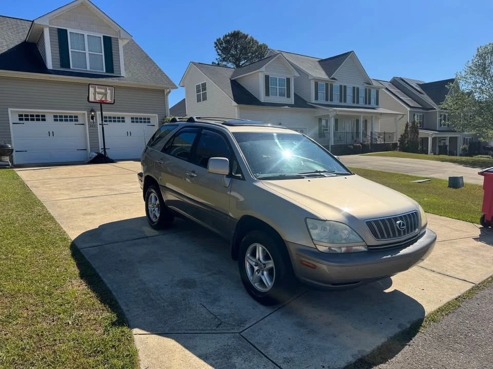 2003 Lexus RX 1st Gen - Image 2 of 13