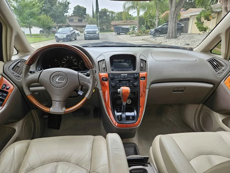 2003 Lexus RX 1st Gen - Image 7 of 13