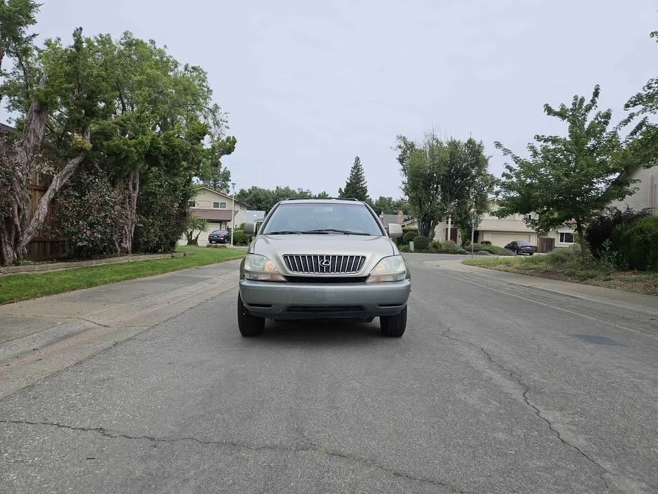 2003 Lexus RX 1st Gen - Image 5 of 13