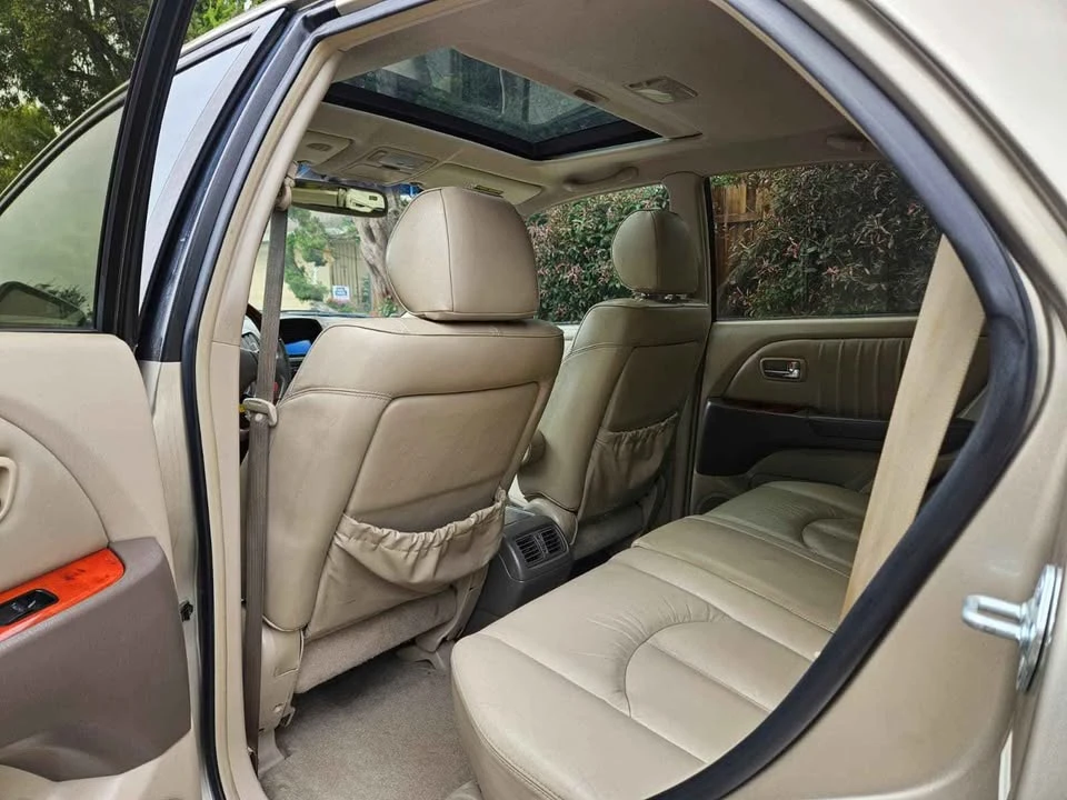 2003 Lexus RX 1st Gen - Image 10 of 13