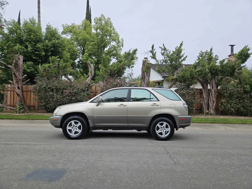 2003 Lexus RX 1st Gen - Image 3 of 13