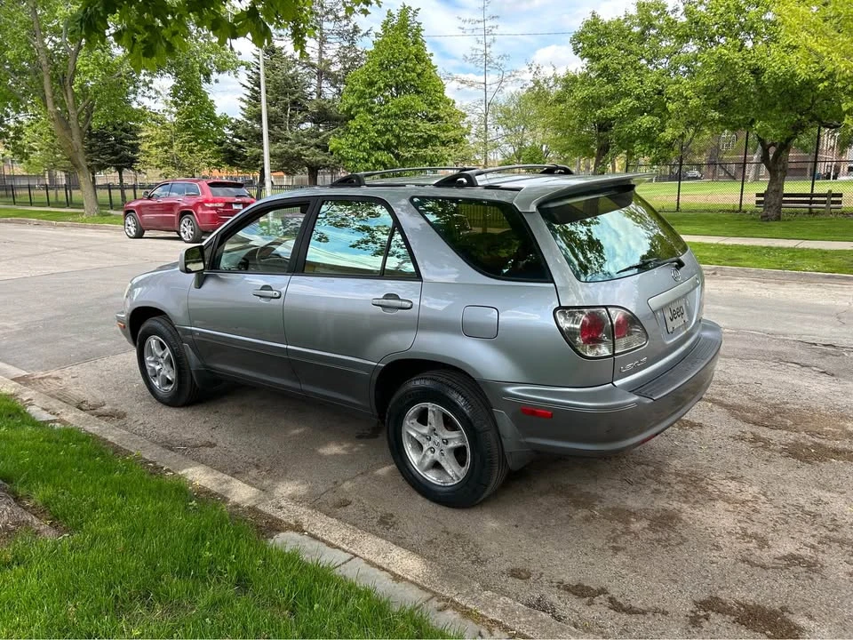 2003 Lexus RX 1st Gen - Image 4 of 8