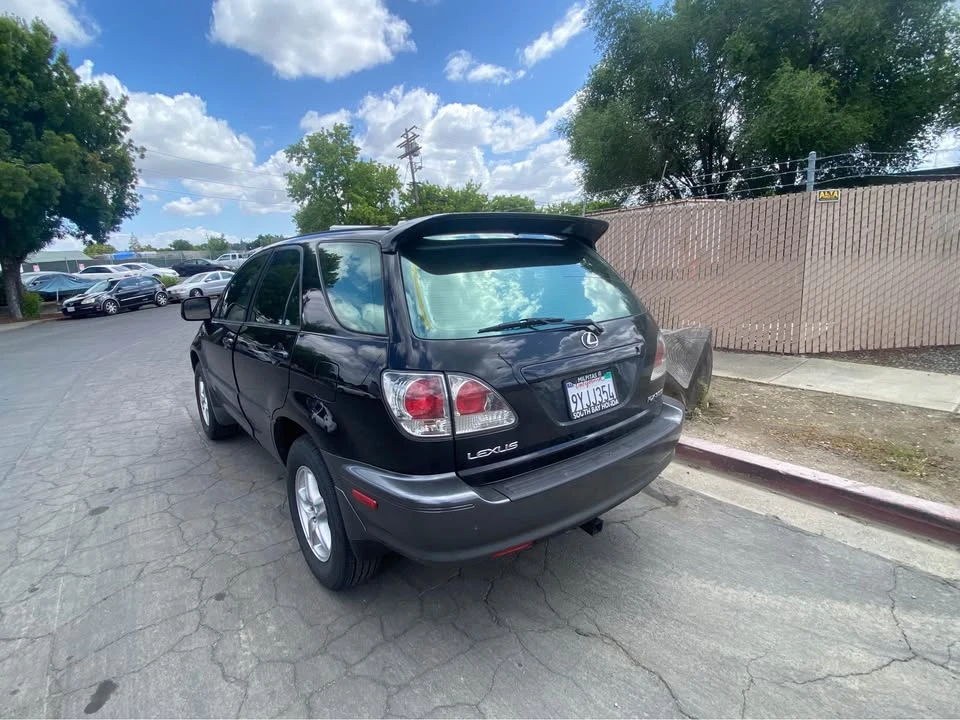 2003 Lexus RX 1st Gen - Image 8 of 13