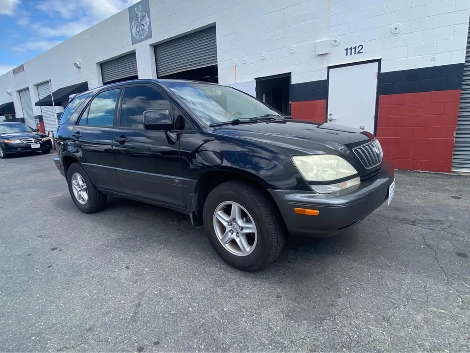 2003 Lexus RX 1st Gen - Image 12 of 13