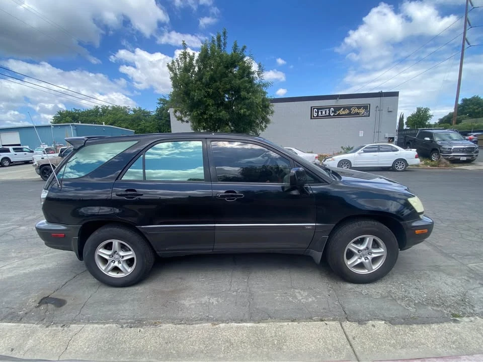 2003 Lexus RX 1st Gen - Image 5 of 13