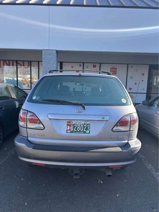 2003 Lexus RX 1st Gen - Image 4 of 14