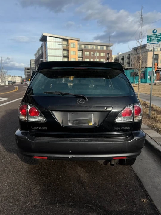 2003 Lexus RX 1st Gen - Image 2 of 4