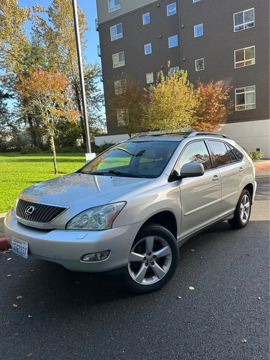 2003 Lexus RX 2nd Gen - Image 2 of 12