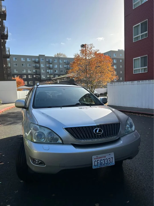 2003 Lexus RX 2nd Gen - Image 8 of 12