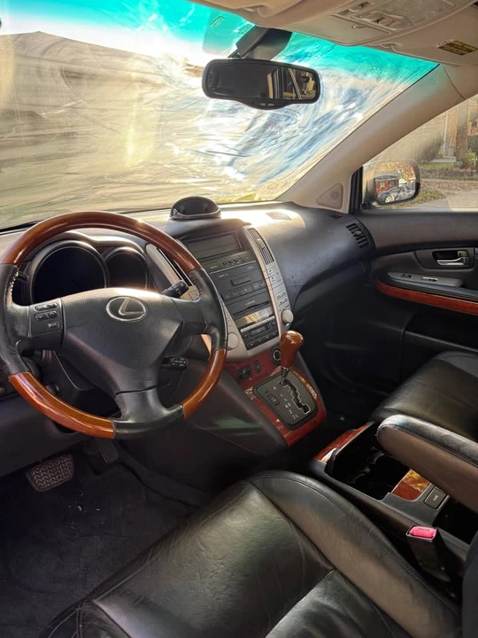 2003 Lexus RX 2nd Gen - Image 9 of 13