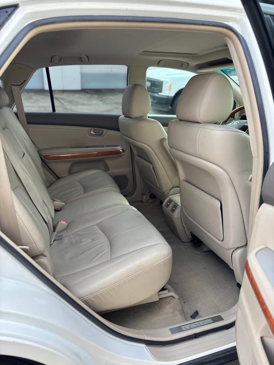 2003 Lexus RX 2nd Gen - Image 9 of 12