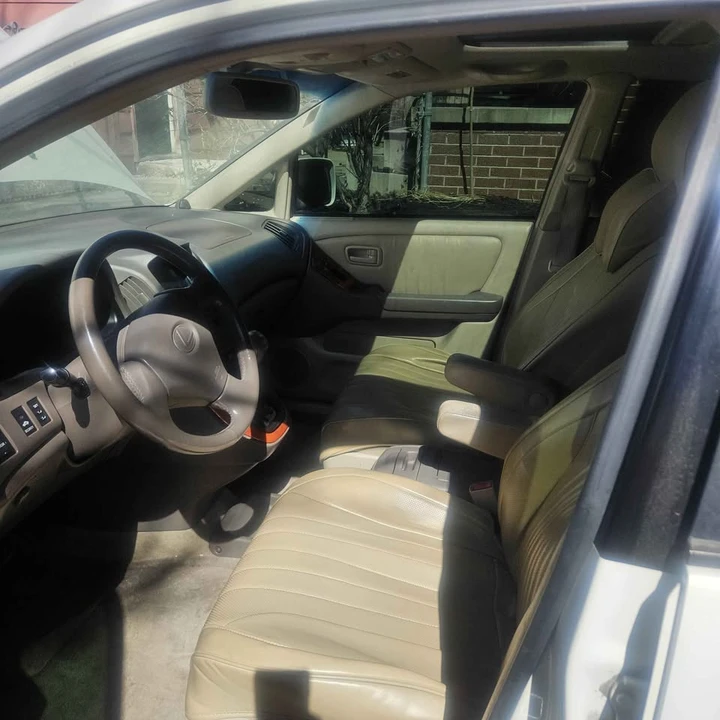 2003 Lexus RX 2nd Gen - Image 7 of 11