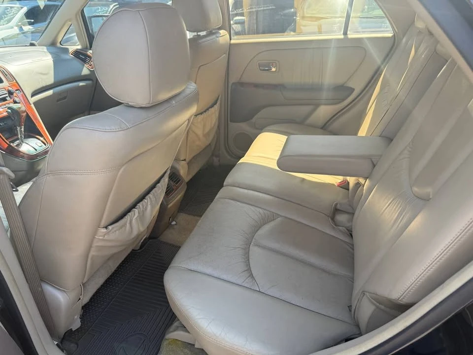 2003 Lexus RX 1st Gen - Image 4 of 6