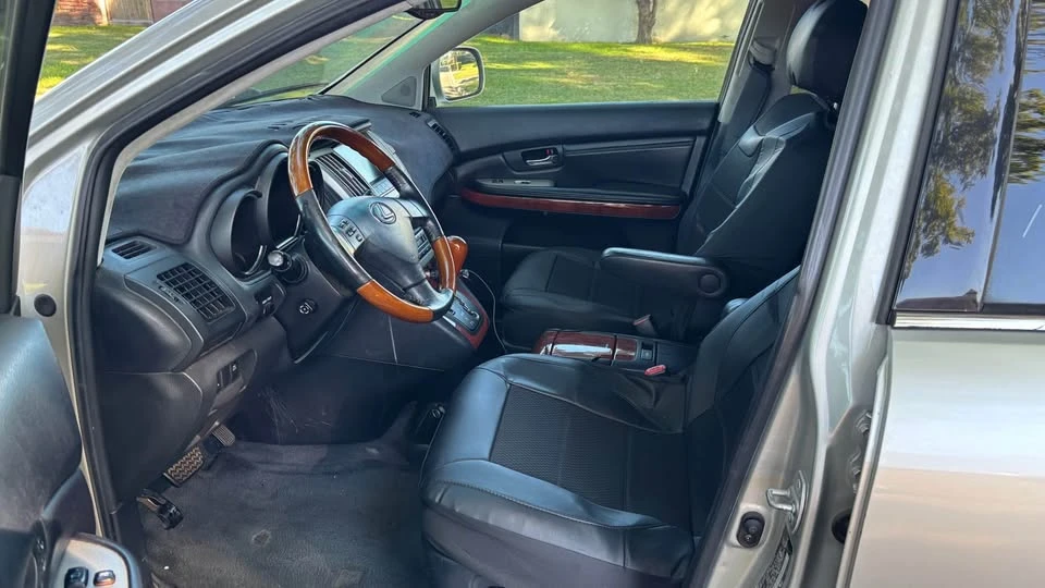 2003 Lexus RX 2nd Gen - Image 5 of 8