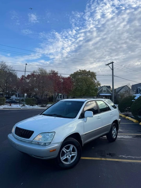 2003 Lexus RX 1st Gen - Image 3 of 18