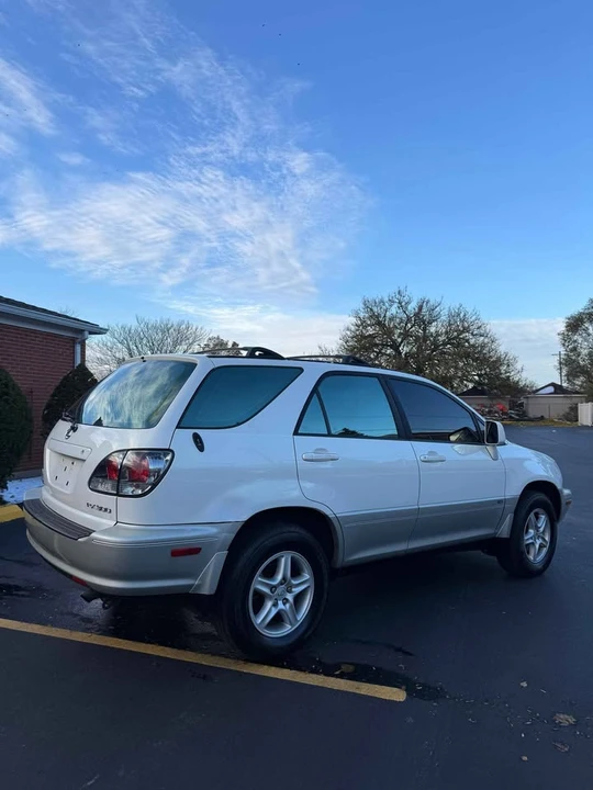 2003 Lexus RX 1st Gen - Image 6 of 18