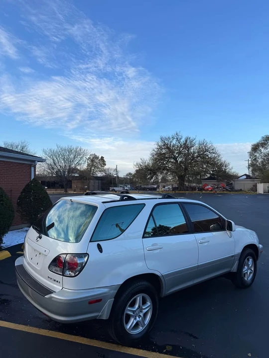 2003 Lexus RX 1st Gen - Image 6 of 17