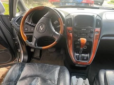 2003 Lexus RX 1st Gen - Image 6 of 13