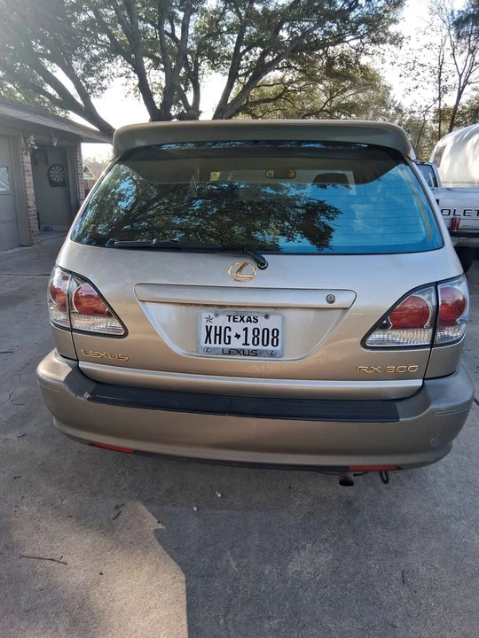2003 Lexus RX 1st Gen - Image 5 of 8