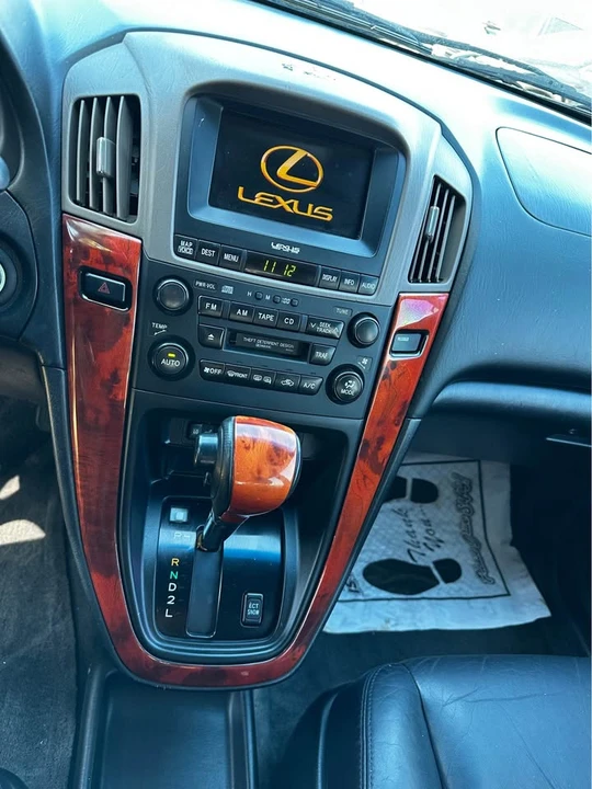 2003 Lexus RX 1st Gen - Image 10 of 17