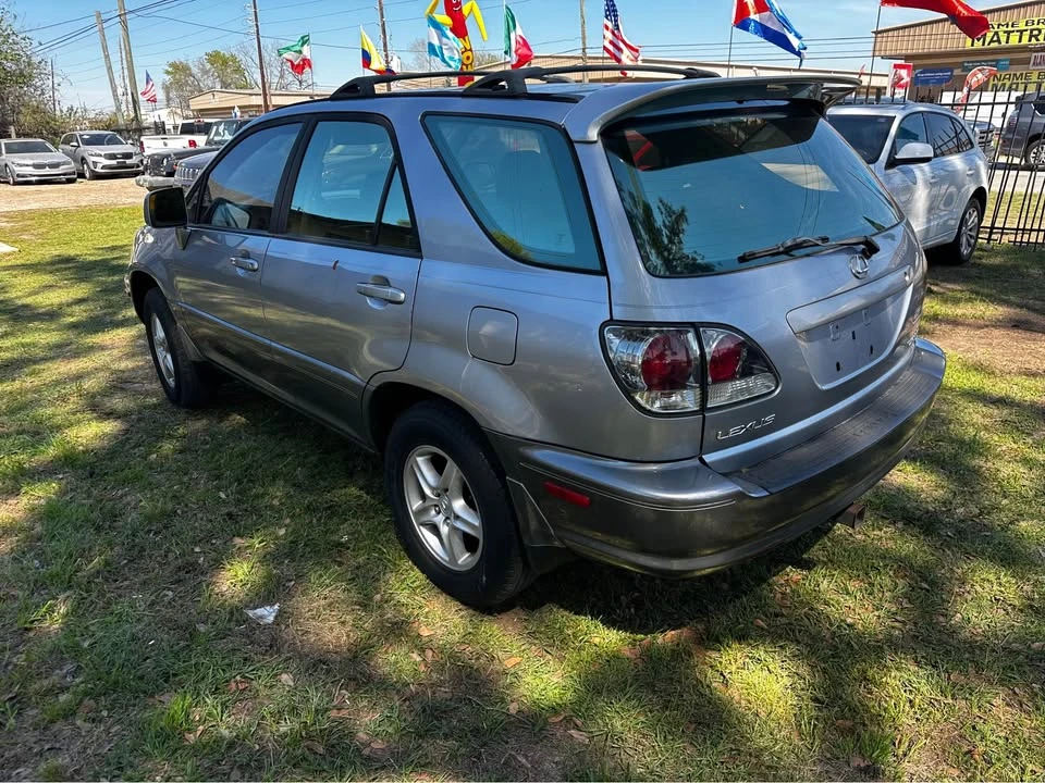 2003 Lexus RX 1st Gen - Image 7 of 17