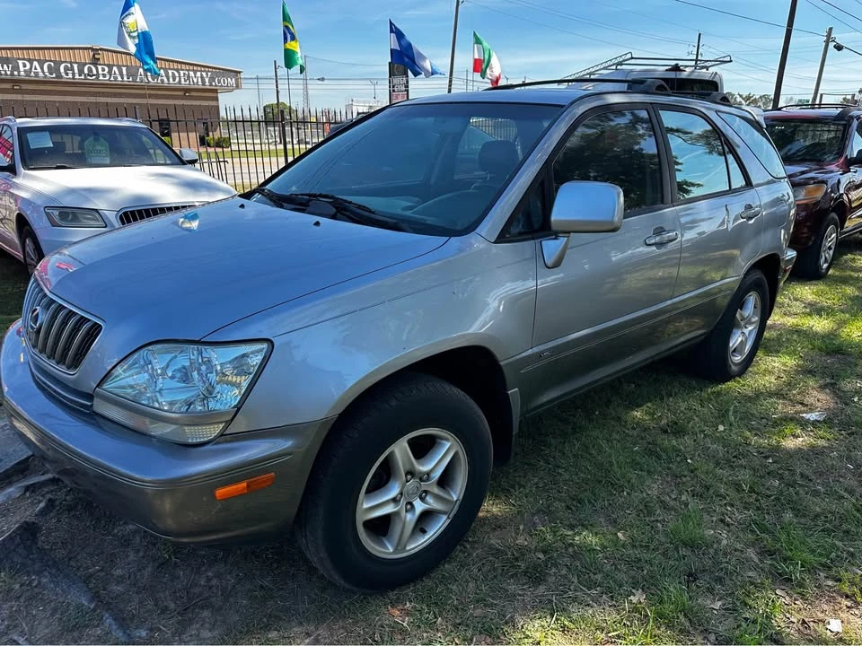 2003 Lexus RX 1st Gen - Image 3 of 17