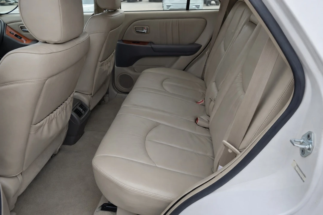 2003 Lexus RX 1st Gen - Image 8 of 13