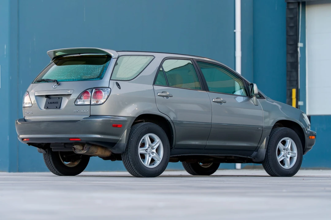 2003 Lexus RX 1st Gen - Image 26 of 31