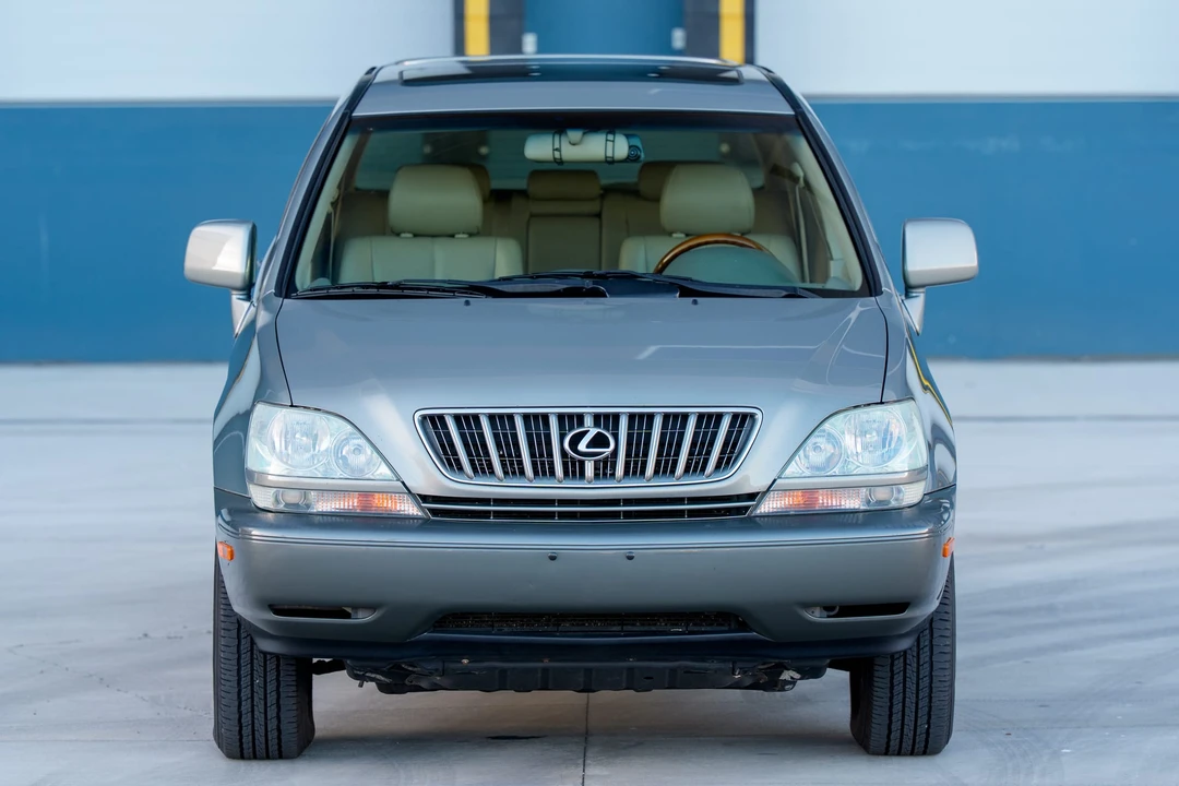 2003 Lexus RX 1st Gen - Image 10 of 31